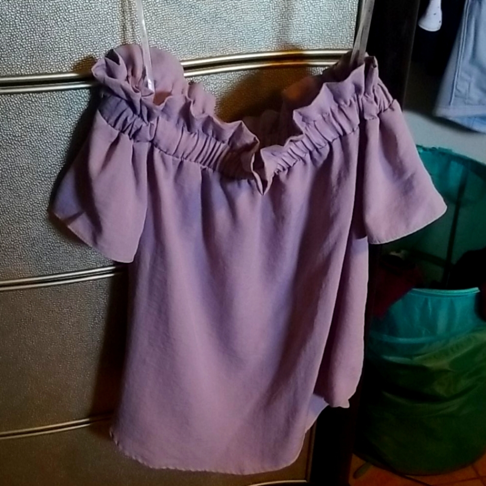 Sholder shirt